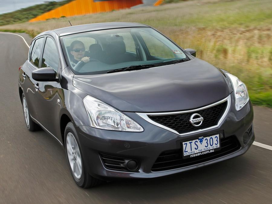  Nissan Pulsar Hatch 2013 года  (AU) (фото 7 из 14)